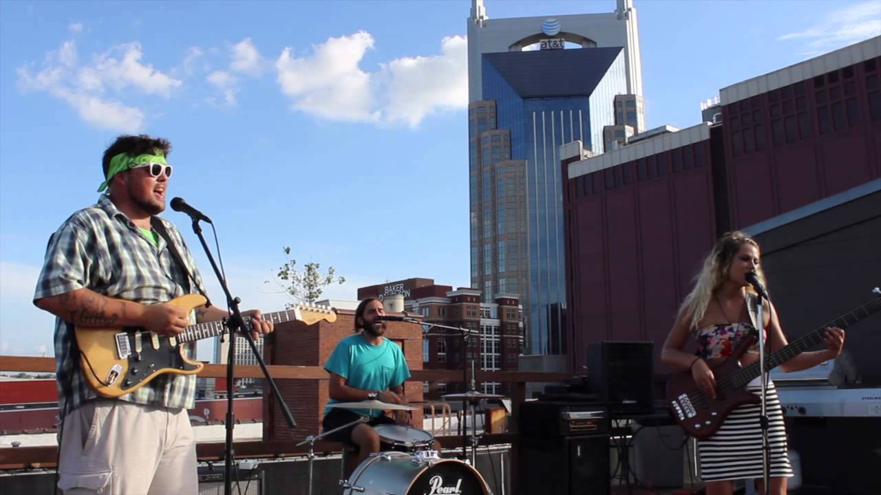 Floralorix- Shout Away, Rooftop Session