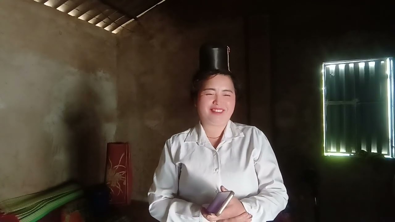 Nong nhinh dú bản phăng mặc báo vơ lảy cằn 😭