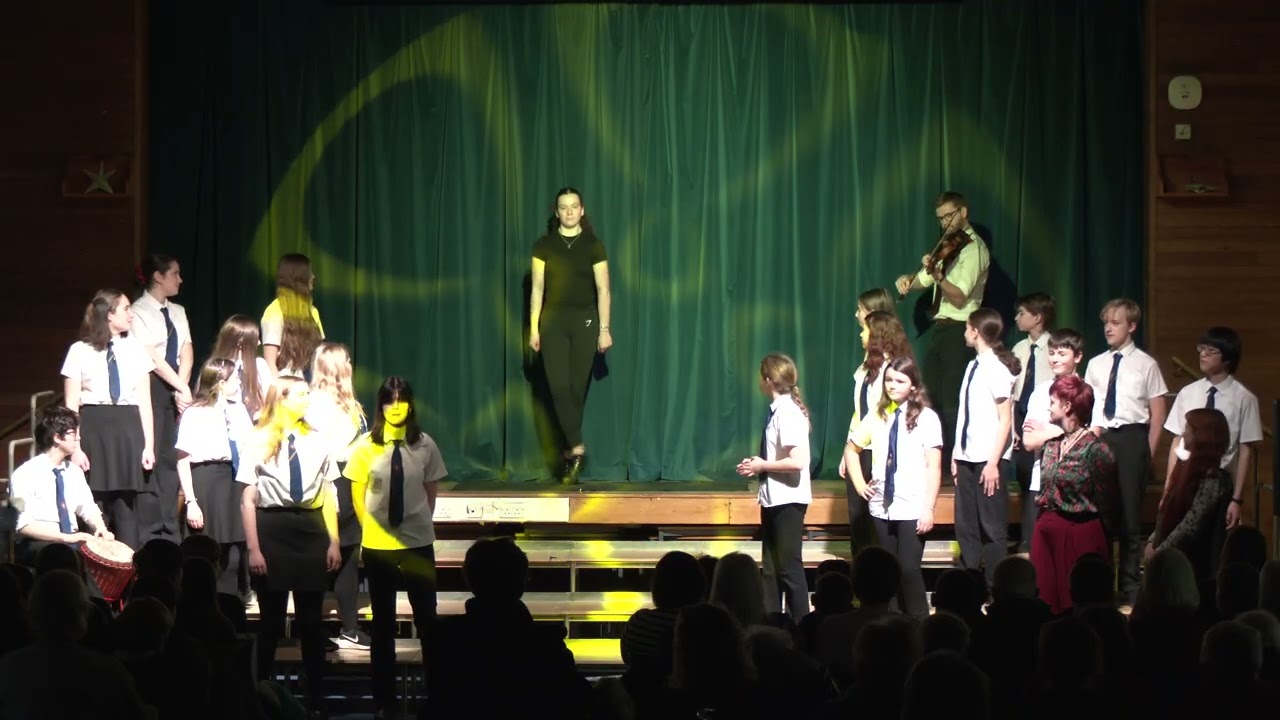 Knox Choir/Celtic Collaboration - Téir Abhaile Riú