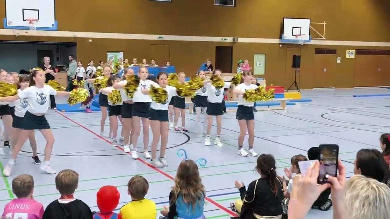 2026-Sockenball-Cheerleader