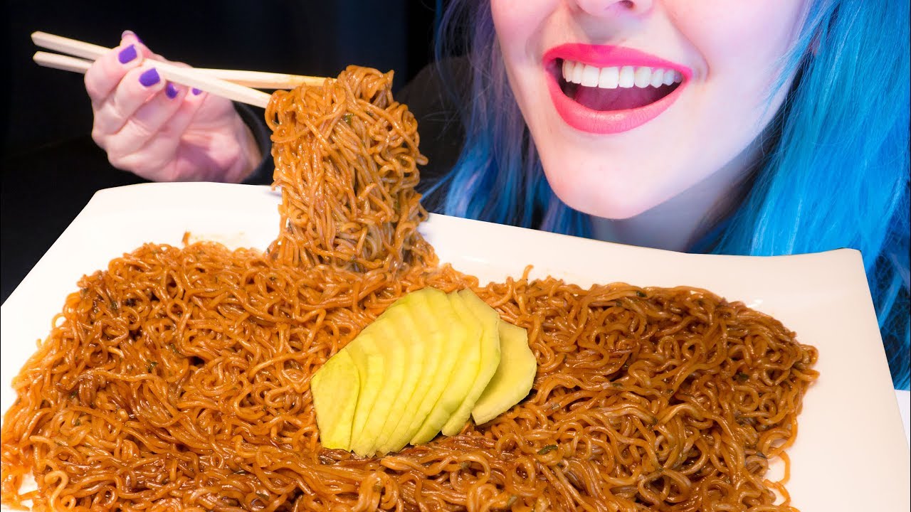 ASMR: Spicy Chili Soba Noodles & Crunchy Turnip Cabbage ~ Relaxing Eating Sounds [No Talking|V] 😻