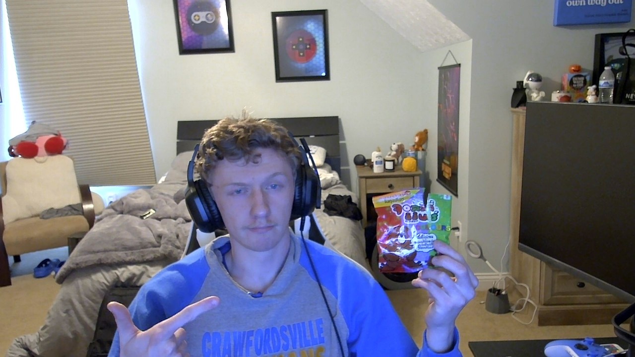 Reviewing some gummy bears I got from Thailand