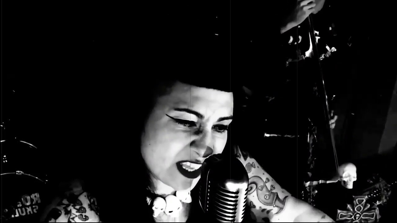 Ro & the Skullboys - 