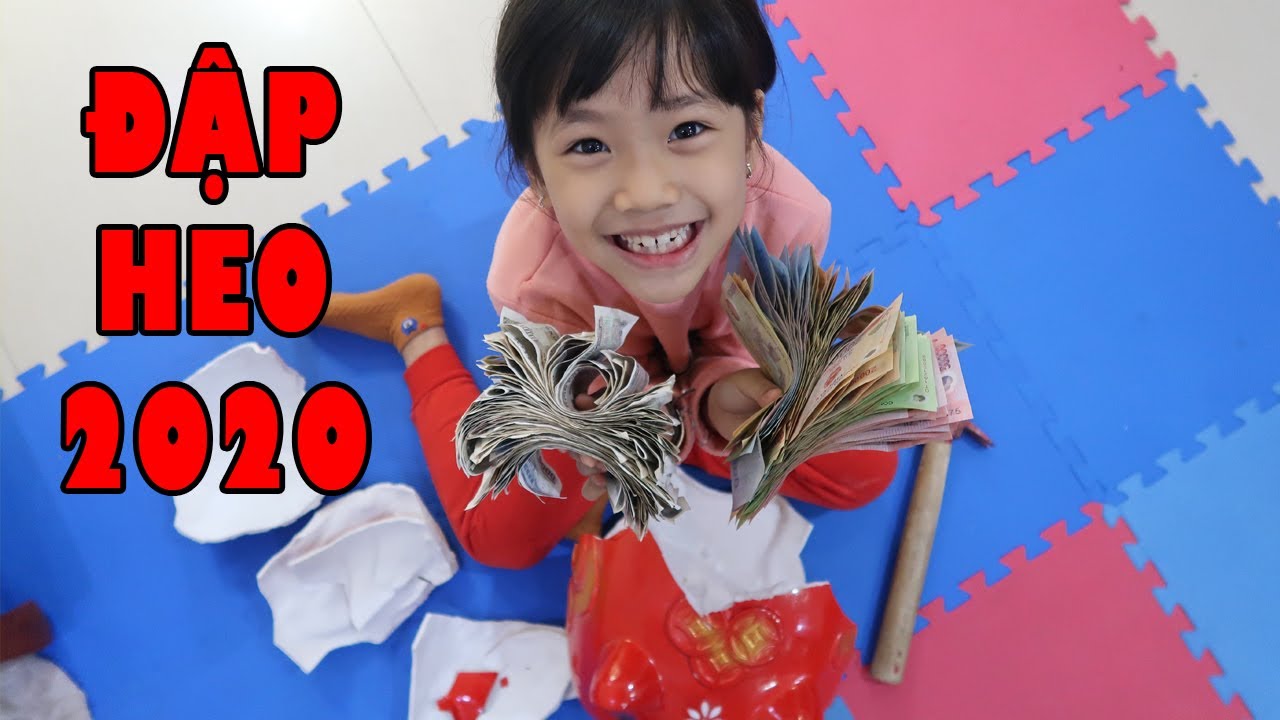 Đập Heo Đất 2020 | Thành Quả Sau 1 Năm Nuôi Lợn Của Khánh Vân