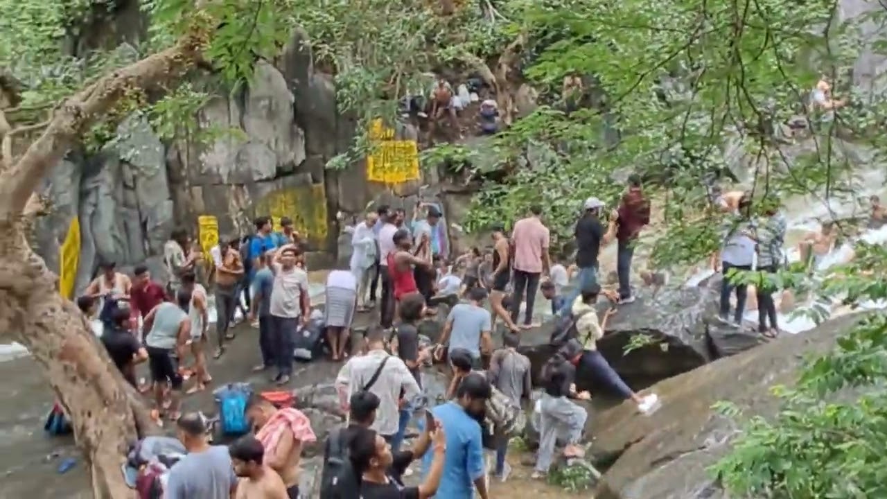 Goram Ghat Waterfall || Rajasthan ka Kashmir || waterfall in india || Live traking In forest 