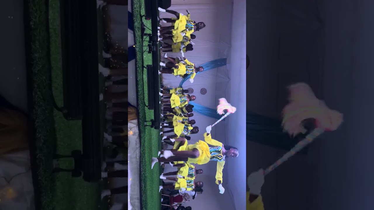 Les majorettes de saint pierre de baobab
