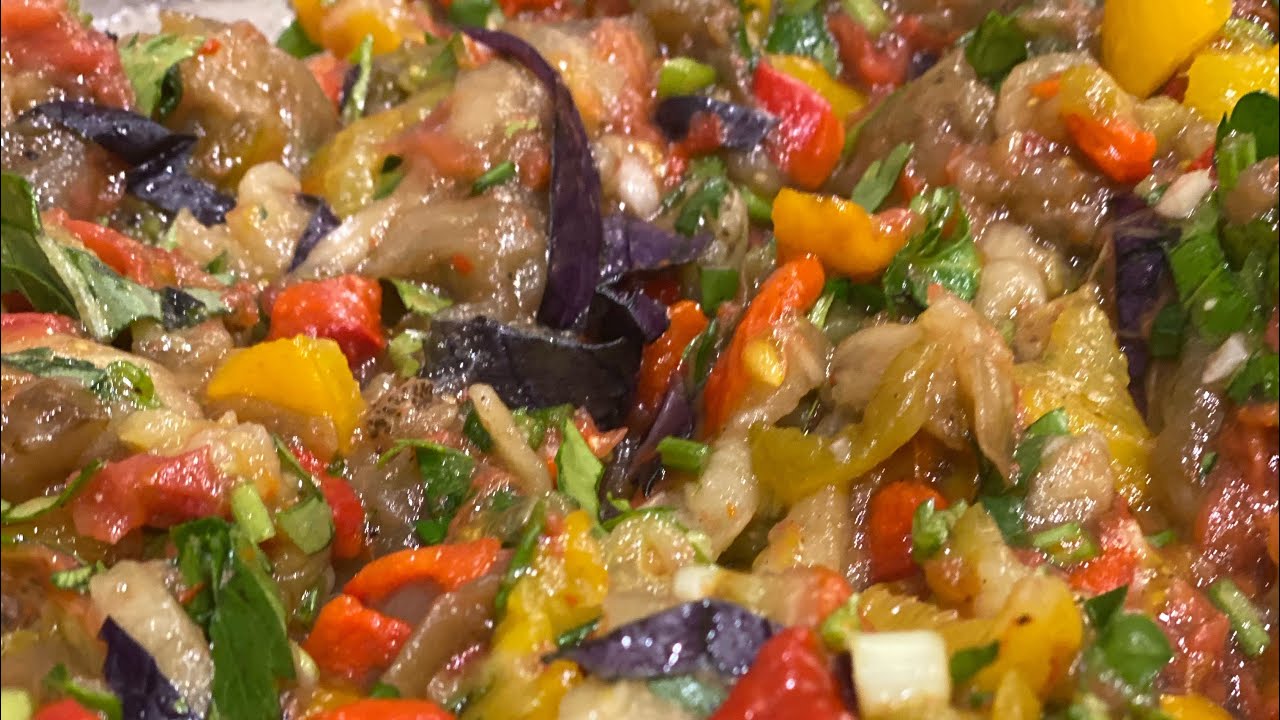 АЗЕРБАЙДЖАНСКИЙ «МАНГАЛ САЛАТ/ BBQ SALAD », ЗАКУСКА «ХУМУС»