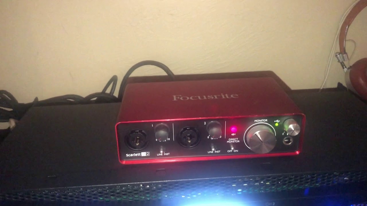 How to connect the Crown XLS 1002 to a passive speaker and to a Focusrite Scarlett Interface