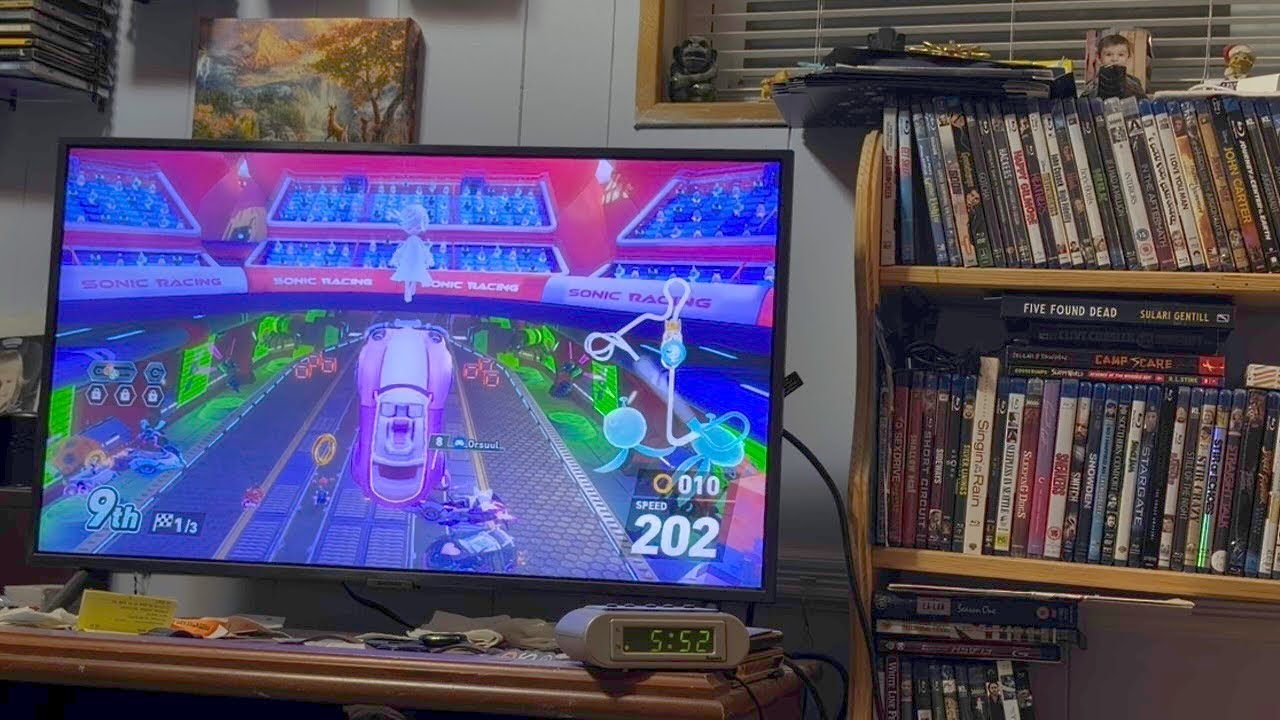Mario Kart vs  Sonic racing