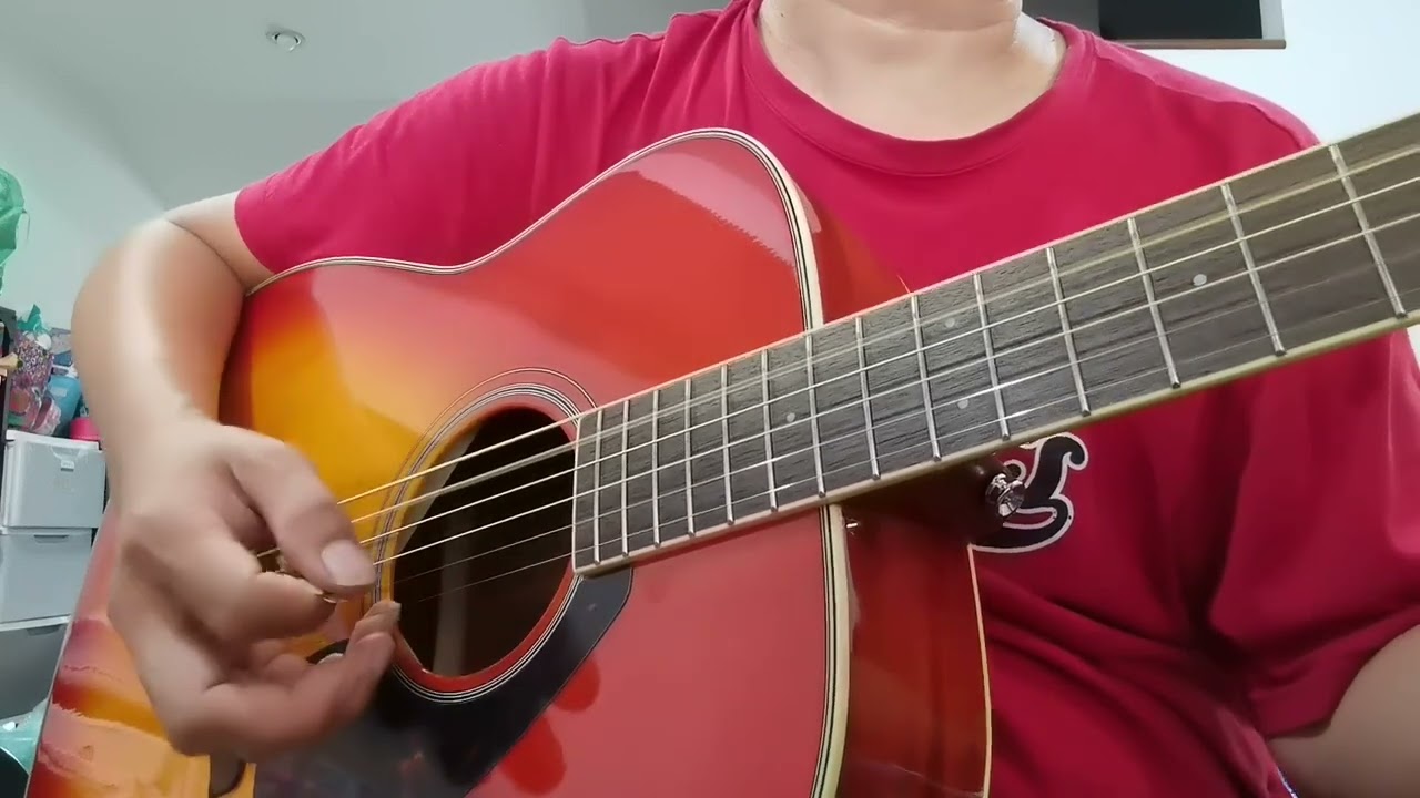 Yamaha FG-820 Top solid sunburst : รีวิว