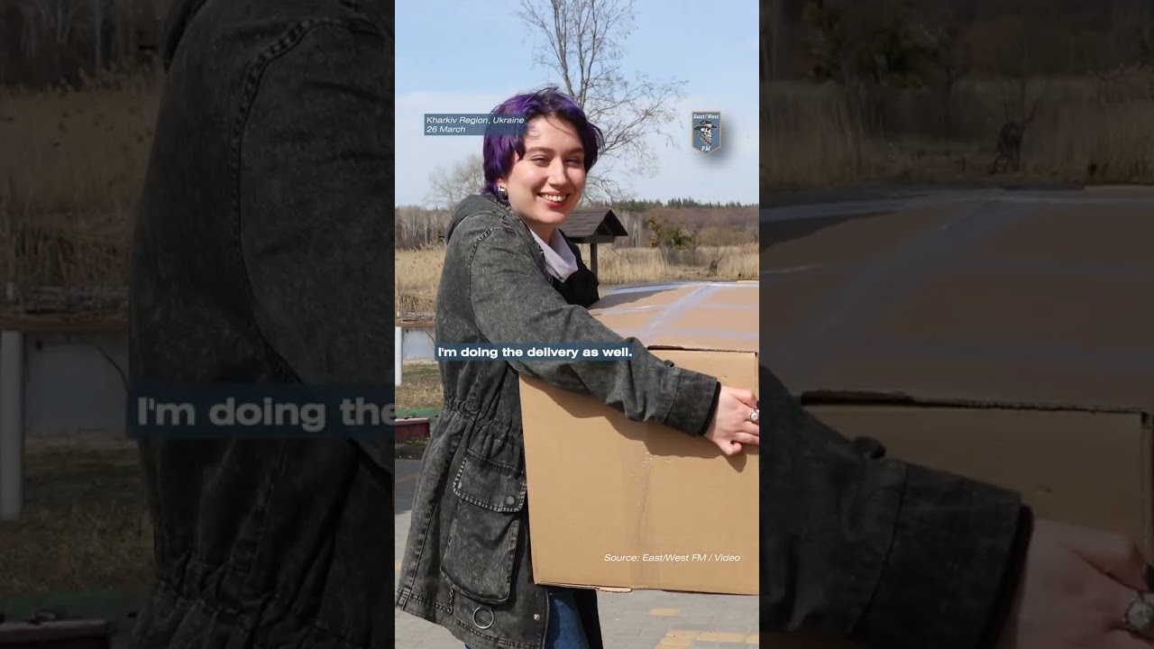 Украинская радиостанция Ана и радиостанция East/West FM доставляют помощь украинским беженцам.