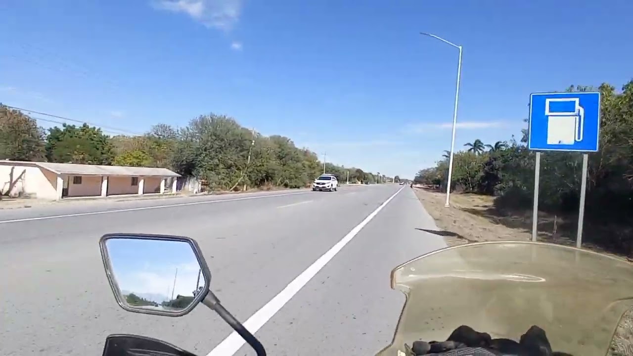 Carretera rumbo a la presa vicente guerrero