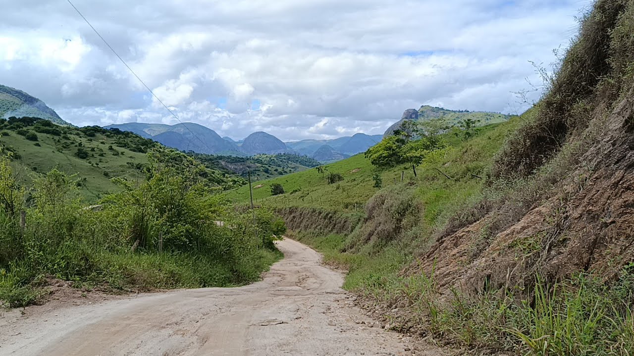 MOSTRANDO A ESTRADA DA DIVISA DE MINAS GERAIS E BAHIA. Ponte quebrada pra Bahia  🤠😍