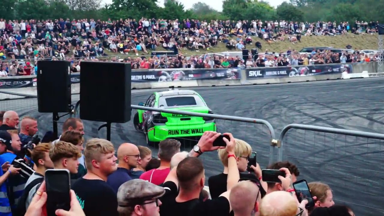 AUTOSHOW 2023. SHOWCAR AND DRIFTING
