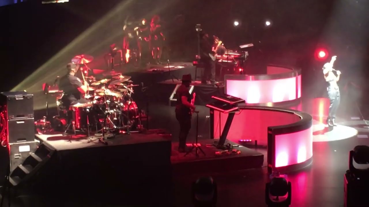 Mary J Blige Live feat Rex Hardy Jr.