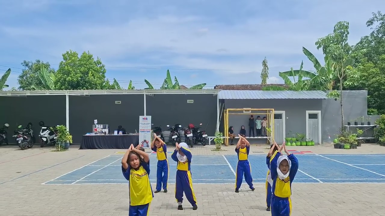Tari Baby Shark Kelas 1 Kelompok 1 SDN Rejomulyo