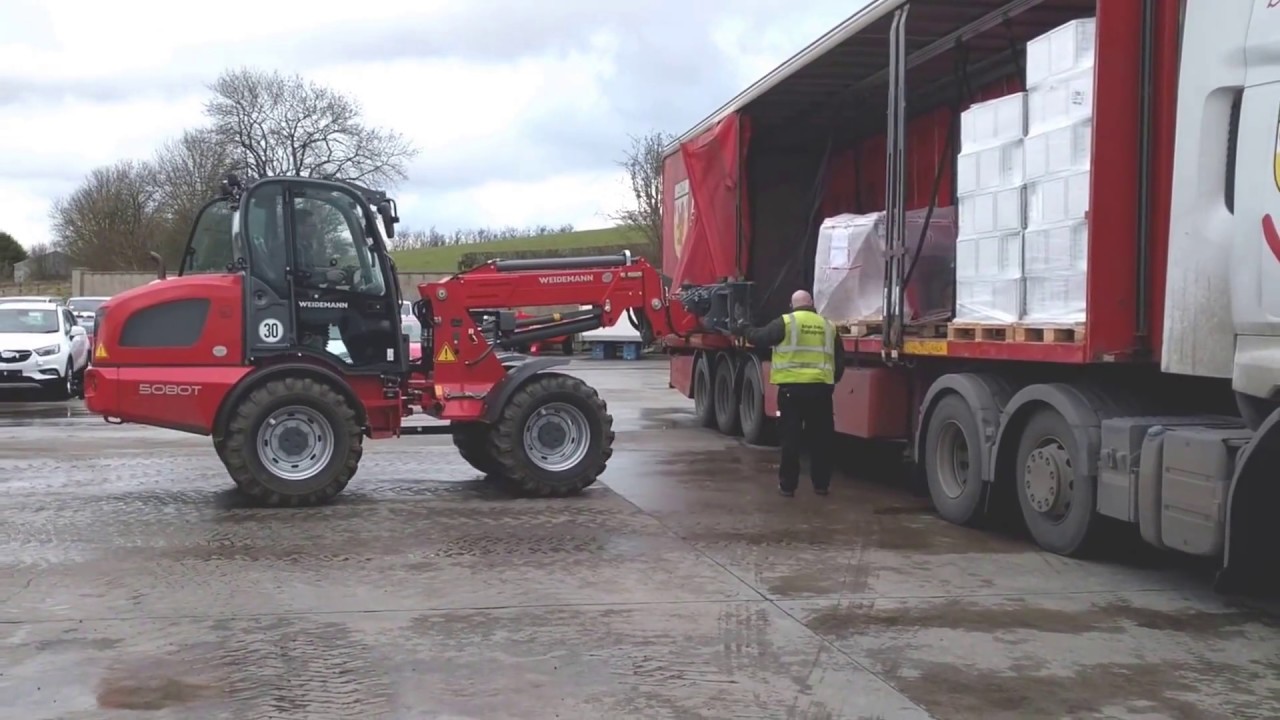 Weidemann 5080T Unloading a Lorry in County Antrim