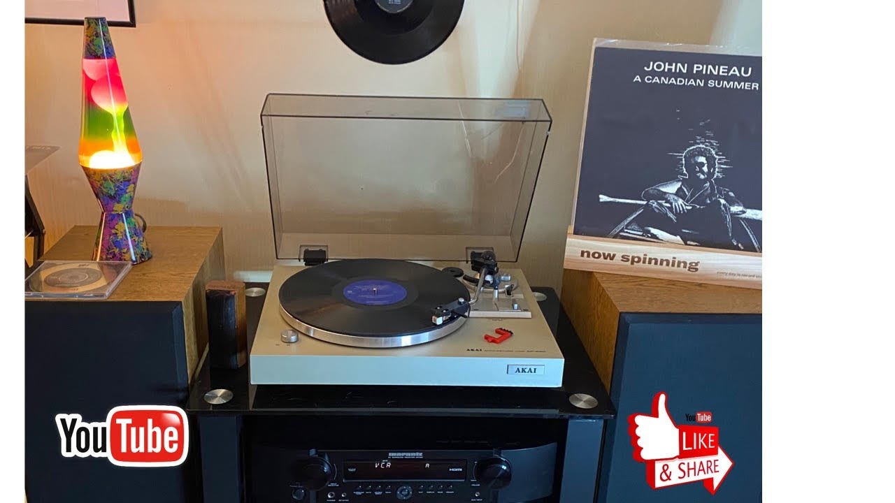 Vinyl Community Robert’s On My Turntable’s ‘Room Tour’, New Albums and My Favourite of 2020