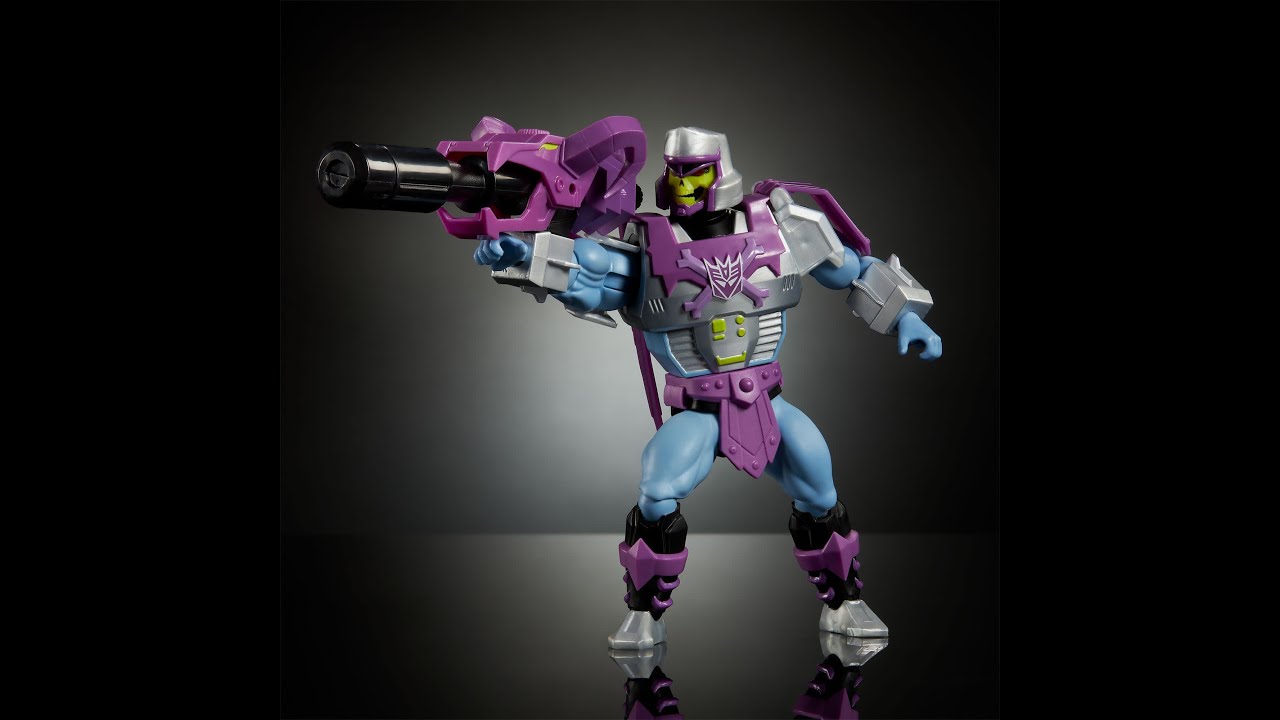 Masters of the Universe x Transformers Megatron Armor Skeletor figure review