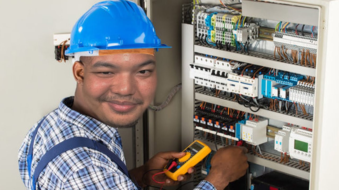 นักตอกสายแลน 