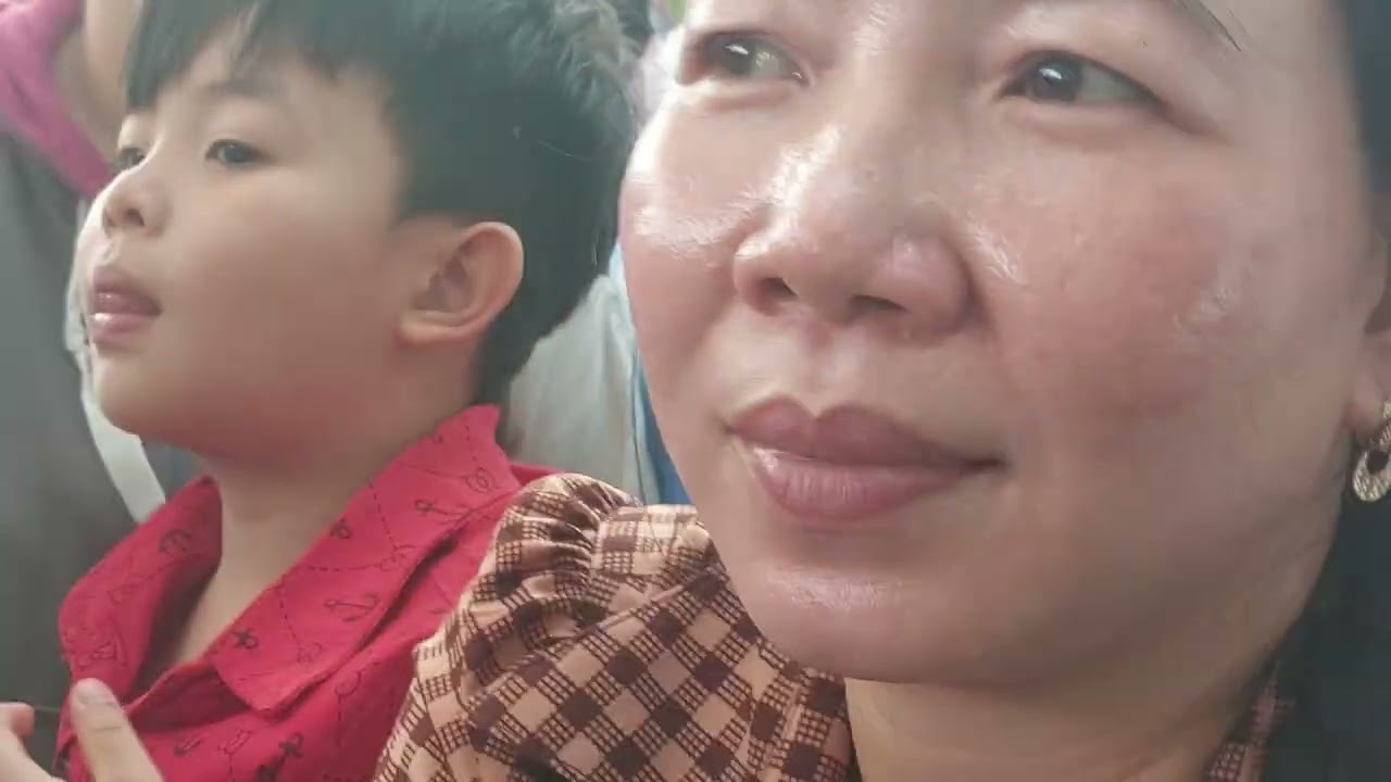 Nhảy nhạc sôi động lớp chồi 1 xã hiếu thành