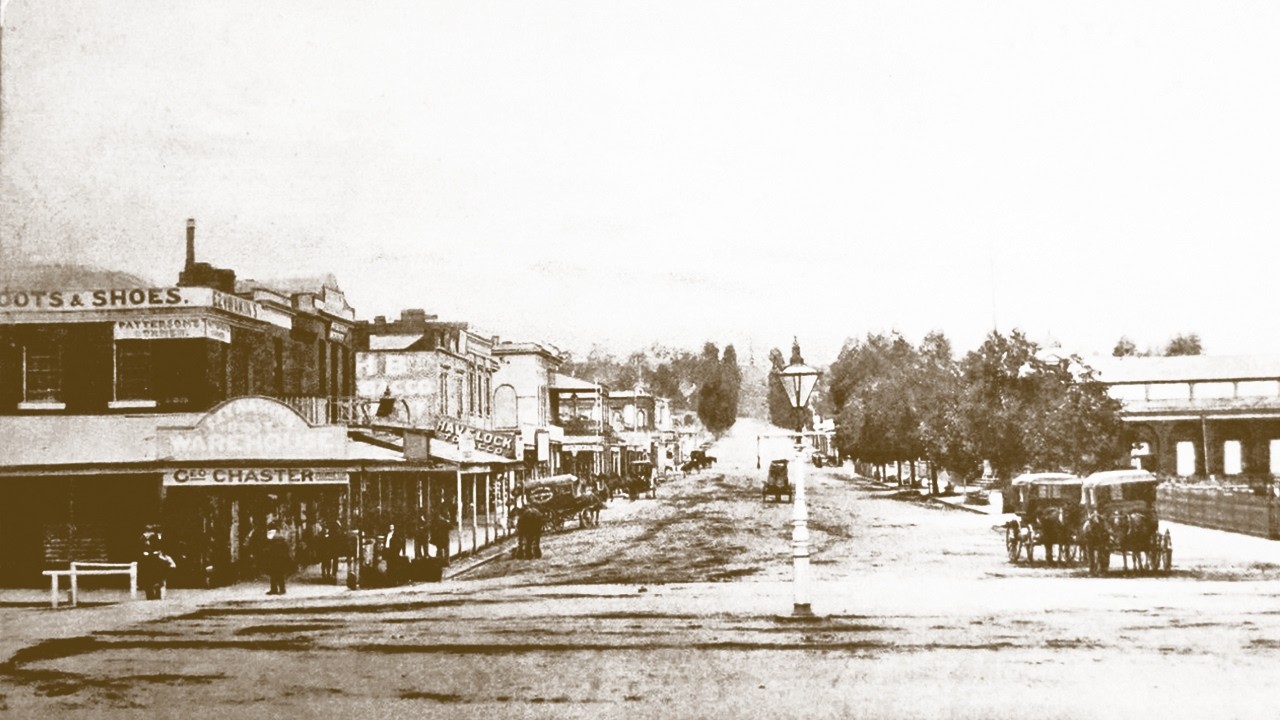 Castlemaine, Maldon & Surrounds Victoria I Historic Railways, Bridges & Streets Preserved in Time.