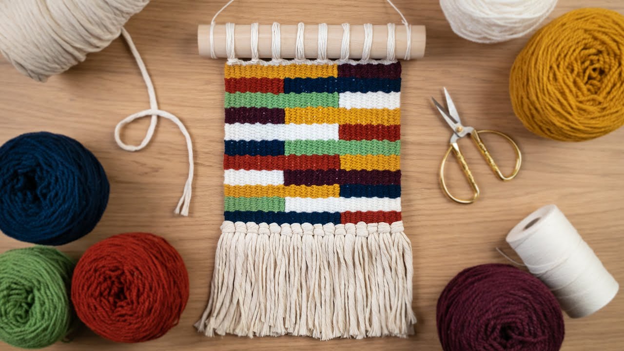 Making a Colour Block Woven Wall Hanging!