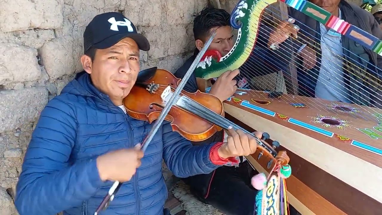 Alacrán de sucre  Lobo de paucaray