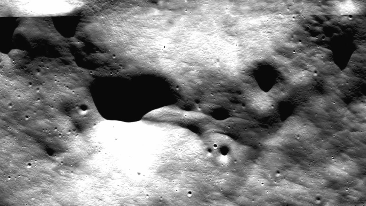 Moon Alien Spaceship - Apollo 20 Hoax Proof - JAXA KAGUYA