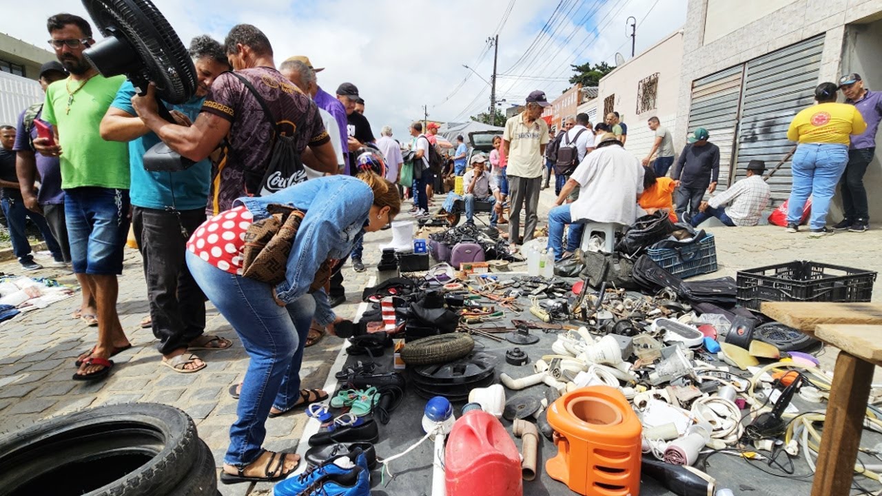 VEJA A FEIRA DO ROLO MAIS MOVIMENTADA NO NORDESTE BRASILEIRO.