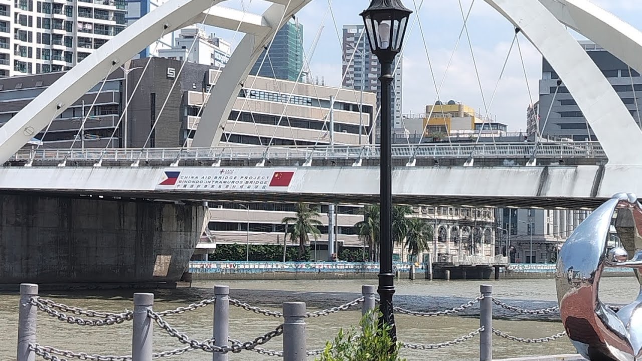 Pasig rever Esplanade sarado mga kainan pag umaga. 