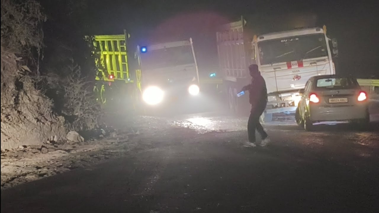 Truck Stuck on Narrow Mountain Road – One Wrong Move = Disaster