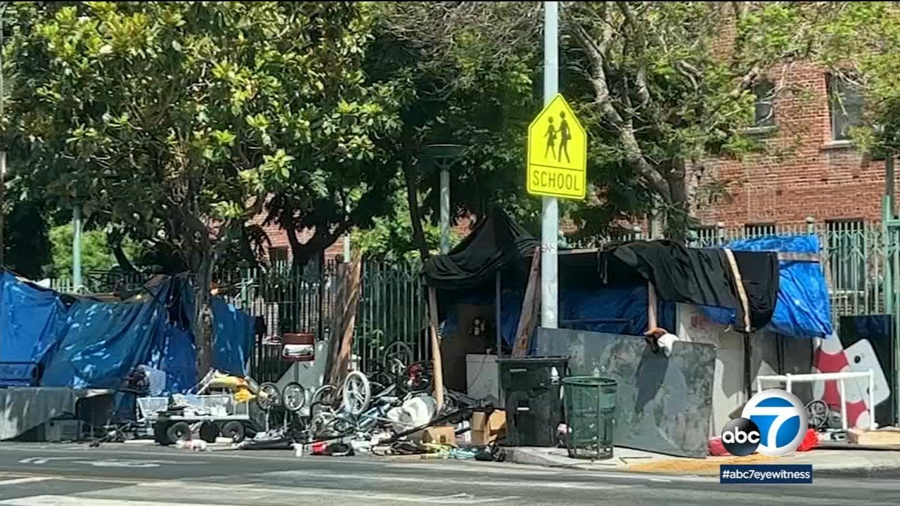 Hollywood residents outraged over growing homeless encampment near school
