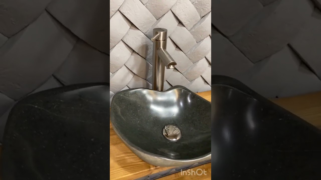 Раковина из речного камня