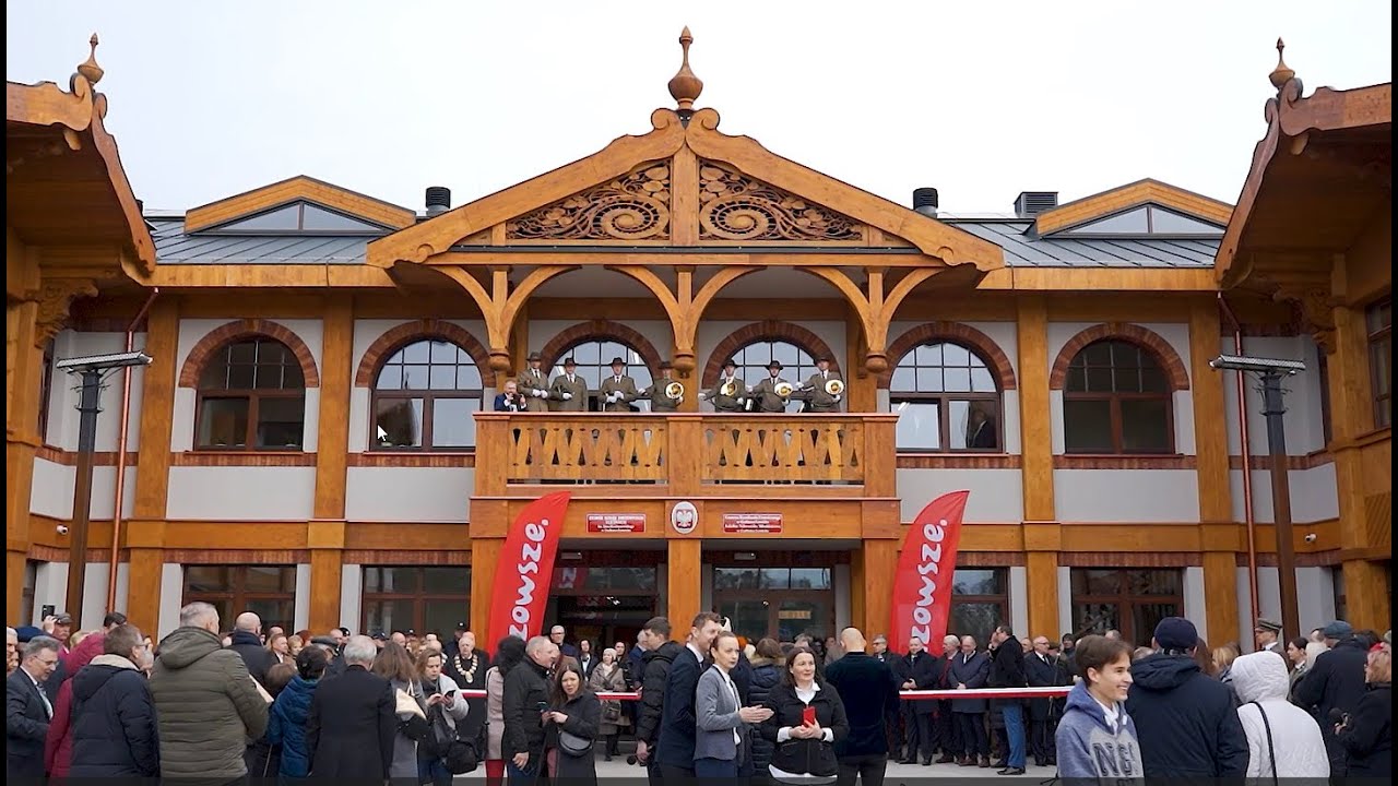 Festool - Otwarcie szkoły w Garbatce-Letnisku