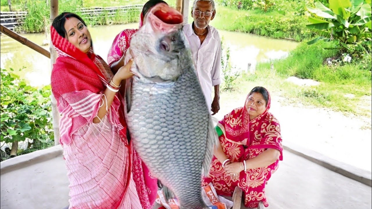 15 kg বিশাল সাইজের কাতলা মাছ কেটে পরিবার,আত্নীয়স্বজন সবাই মিলে জমিয়ে খেলাম || big size fish cutting