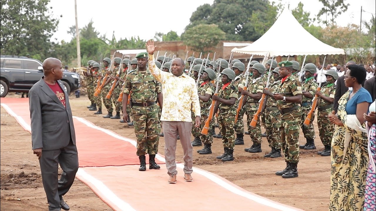 S.E Evariste Ndayishimiye arashitse gushikiriza Musitanteri wa Komine Mugere