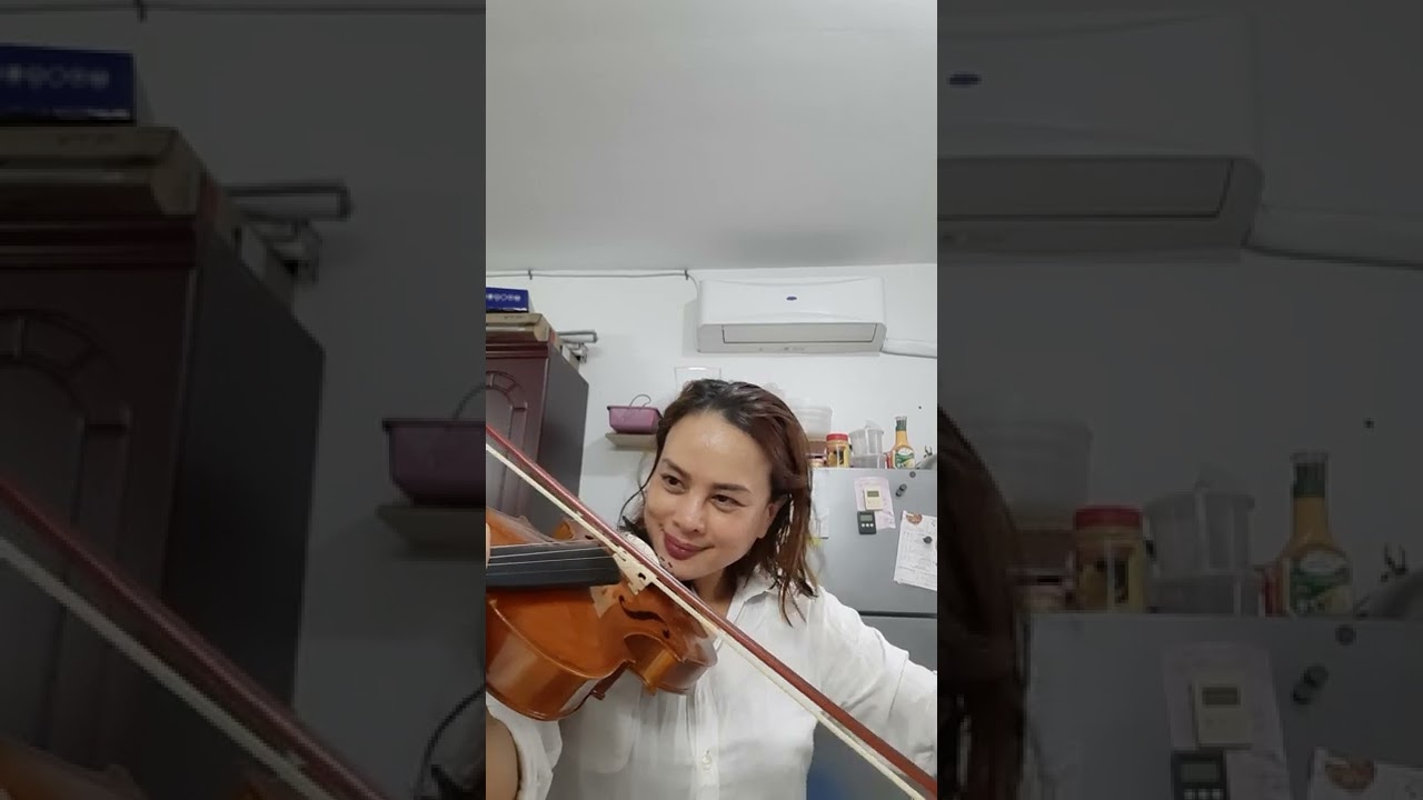my first practice cant help falling inlove after 4th voilin lesson