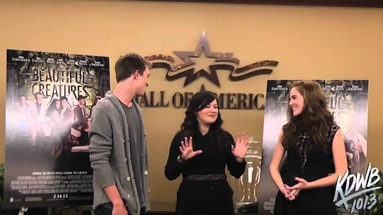 Interview with Thomas Mann & Zoey Deutch - Stars of 'Beautiful Creatures'