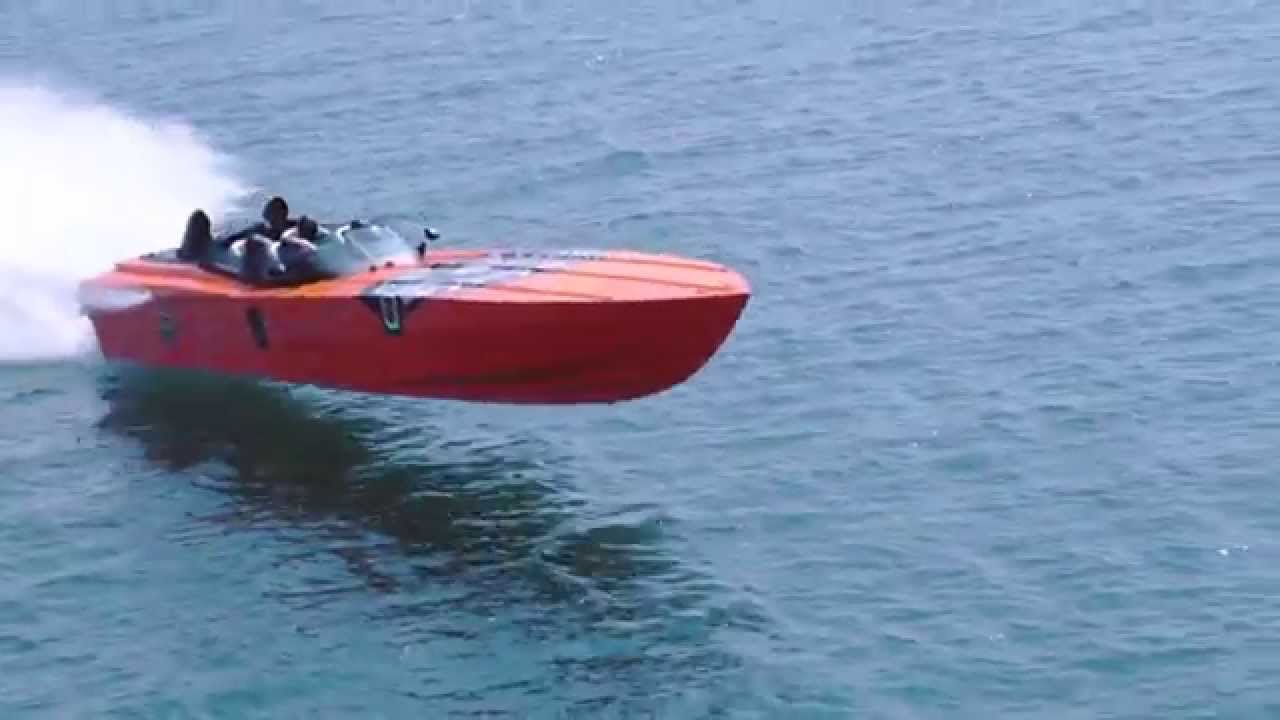 U.S. Powerboat Legend the Apache Star