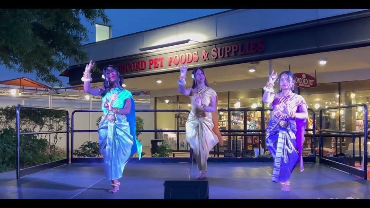 Rabam Khmer Neary Chea Chour & Bopha Lokey Perform By Apsara Angels Dance. Hosted By Yinghua School