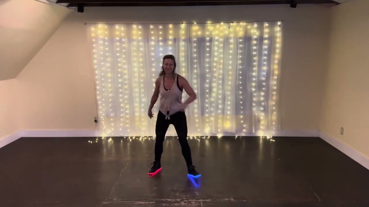 “Half Past Tipsy” Line Dance Demo