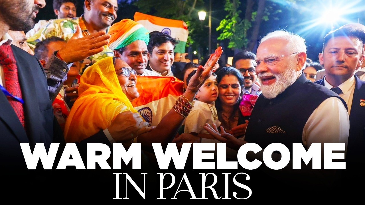 LIVE: PM Modi receives a warm welcome in Paris