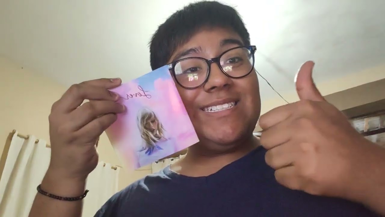 Unboxing de Lover by Taylor Swift and Life Suport by Madison Beer 