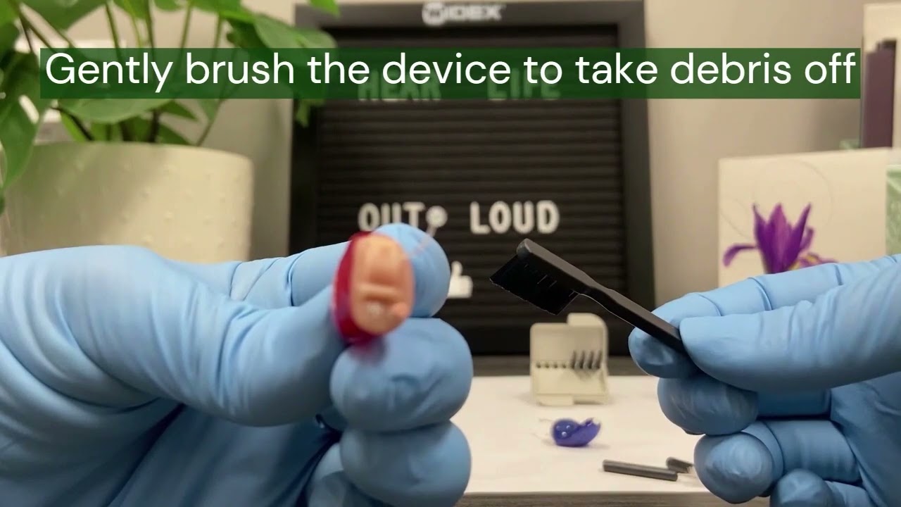 Quick Tutorial: Cleaning your Custom/In-The-Ear Styled Hearing Aids (ft. Phonak)
