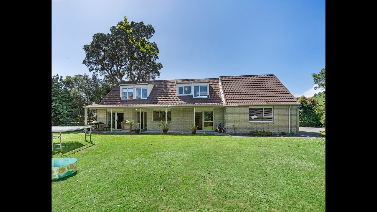1138 South Road, Oakura