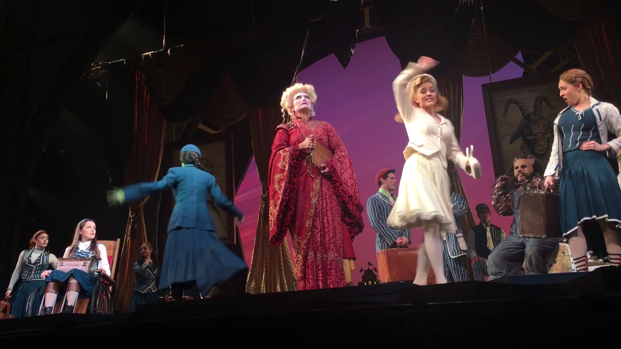 Wicked - Nossa Shiz - Julia Duarte