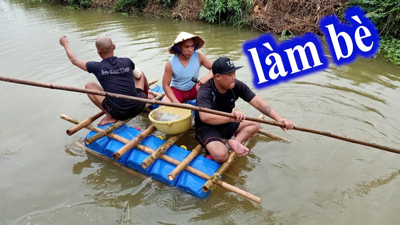 Thử Làm Bè Đi Thả Lưới Bắt Cá Về Nướng Bẹ Chuối - Ở Quê Không Lo Bị Đói | Son Duoc Vlogs