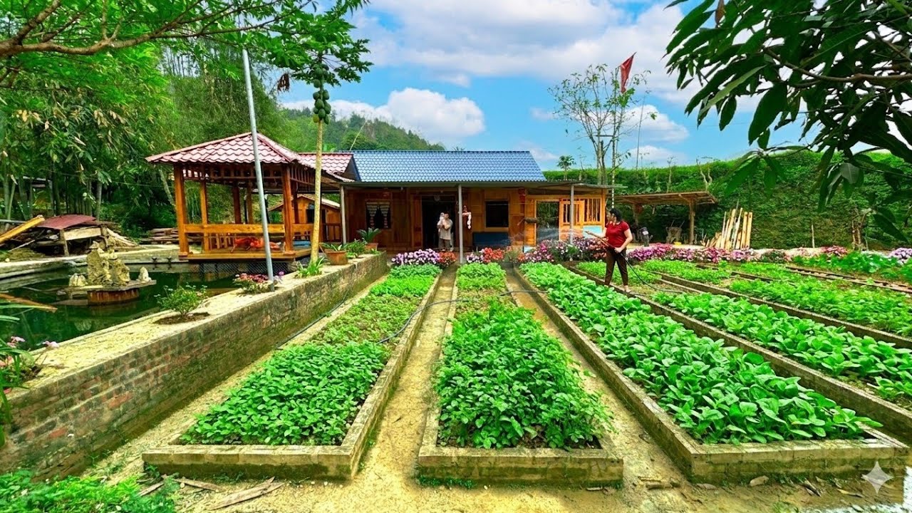 From the Green Forest to the Table: The Process of Preparing Traditional Banana Blossom Cake