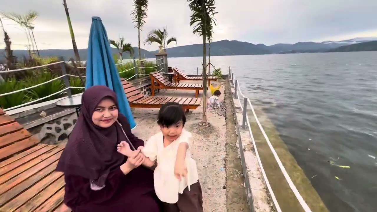 bermain di cafe dan taman sibigo cottage danau toba